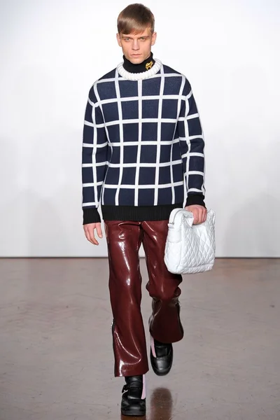 Look 4